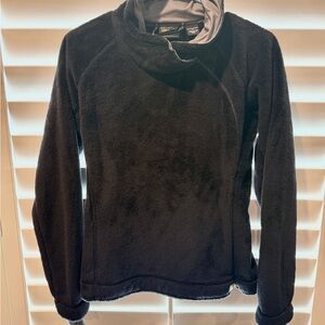 Mountain Hardwear Black fleece pullover women’s small